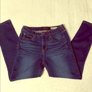 Aeropostale skinny jeans 💙